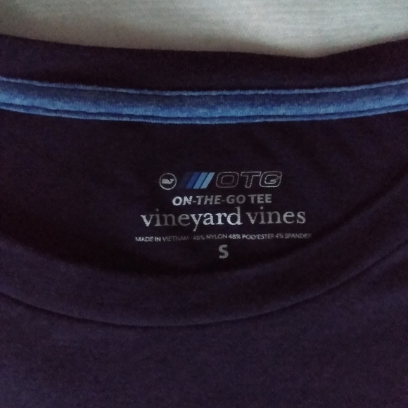 Vineyard vines men's on the go navy T-shirt S EUC - Picture 2 of 2